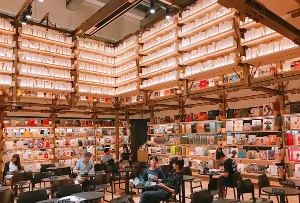 スターバックスコーヒー 銀座 蔦屋書店の写真・動画_image_255432