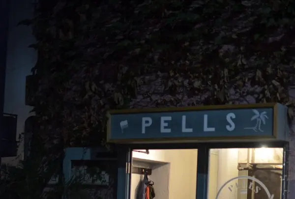 【閉店】ペルズ コーヒー＆バー 代官山店 （PELLS coffee&bar【旧店名】ホットスタンドペルズ）の写真・動画_image_266948