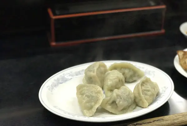 【閉店】名前のない餃子屋の写真・動画_image_269251