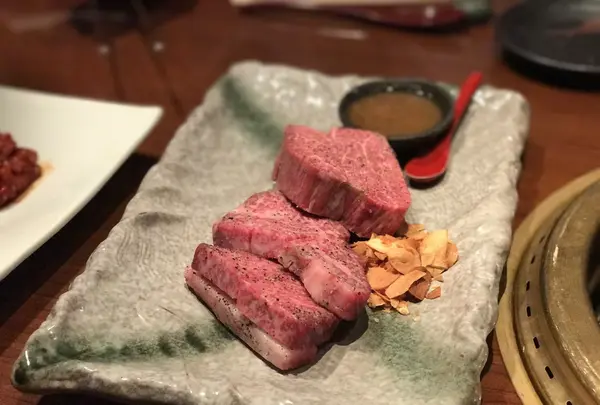 和牛焼肉KIM 白金本店の写真・動画_image_273431