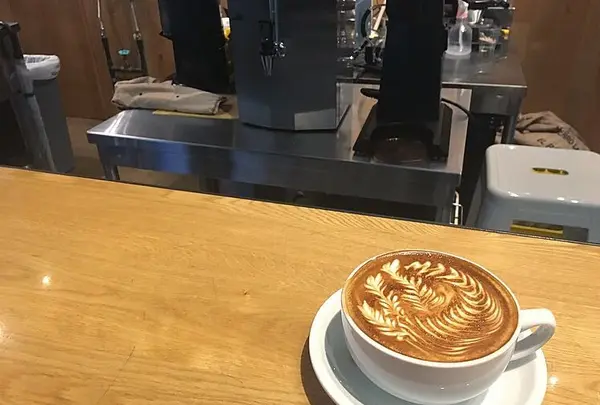 【閉店】ストリーマーコーヒーカンパニー 五本木店（STREAMER COFFEE COMPANY）の写真・動画_image_273975