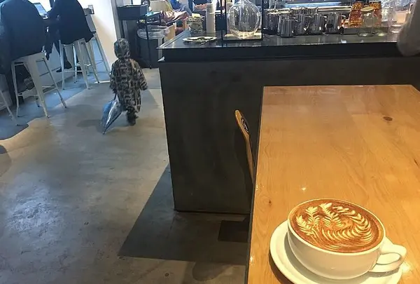 【閉店】ストリーマーコーヒーカンパニー 五本木店（STREAMER COFFEE COMPANY）の写真・動画_image_273976