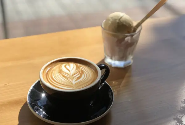 ブリッジ コーヒーアンドアイスクリーム （Bridge COFFEE & ICECREAM）の写真・動画_image_297827