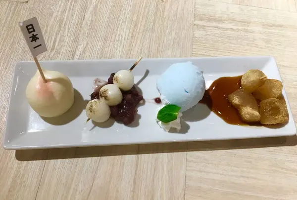 ヴィレッジヴァンガードカフェ ルミネエスト新宿店の写真・動画_image_307292