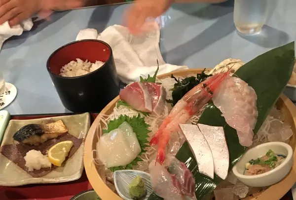 地魚料理 まるさん屋 （じざかなりょうり まるさんや）の写真・動画_image_341886