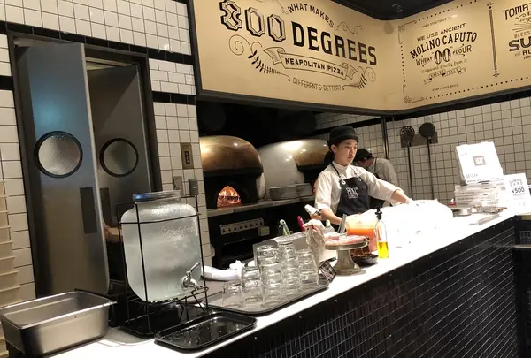800゜DEGREES NEAPOLITAN PIZZERIA ニュウマン店の写真・動画_image_404349