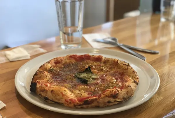 フレイズ フェイマス ピッツェリア（FREY's Famous Pizzeria）の写真・動画_image_407119