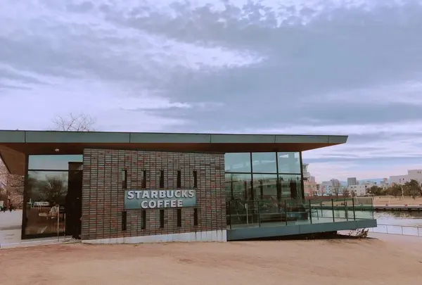 スターバックスコーヒー 富山環水公園店（STARBUCKS COFFEE）の写真・動画_image_487823