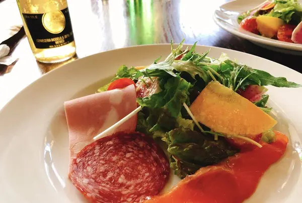 カフェ ラ・ボエム 新宿御苑の写真・動画_image_490864