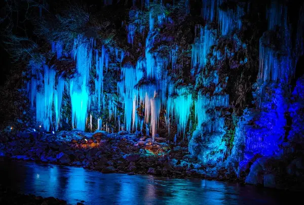 三十槌の氷柱の写真・動画_image_552191