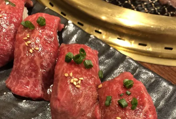 黒毛和牛 焼肉 うしくろ 東小松川店の写真・動画_image_584006