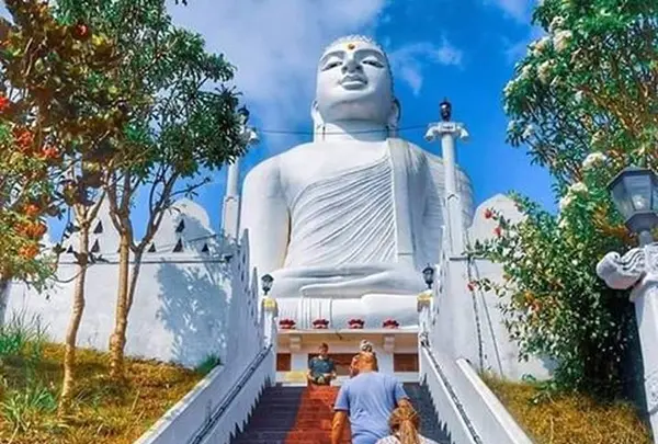 Bahirawakanda Temple (බහිරවකන්ද පන්සල)