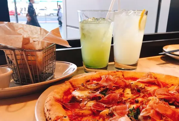 800゜DEGREES NEAPOLITAN PIZZERIA ニュウマン店の写真・動画_image_639600