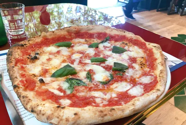 Gino Sorbillo Artista Pizza Napoletanaの写真・動画_image_682157