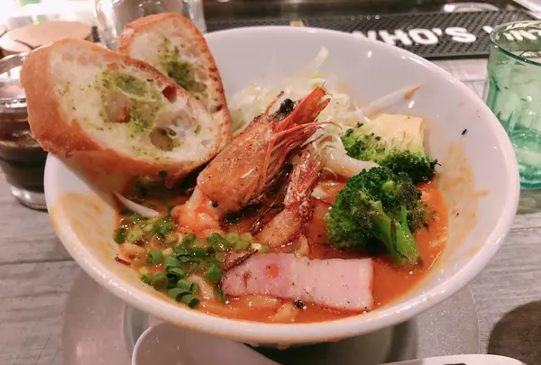 THREE LITTLE PIGSの写真・動画_image_738811