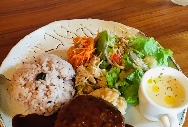 庭園カフェ 畔亭の写真・動画_image_787560