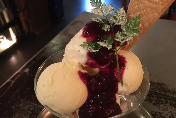 ザリガニカフェ