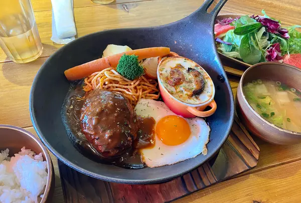 高原育ちのカフェレストラン 九重珈琲 筑紫野店（ココノエコーヒー）の写真・動画_image_902035