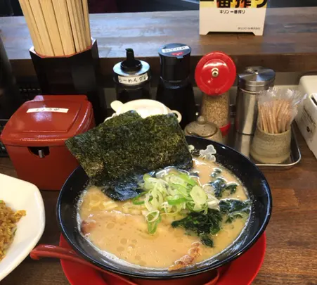豚骨醤油ラーメン 丸八商店の写真・動画_image_966404