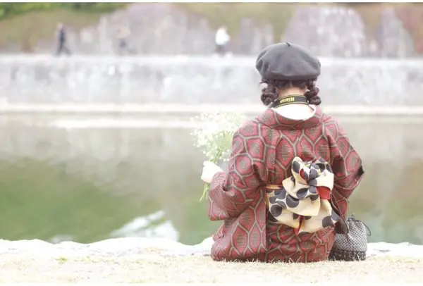 河川敷にて。