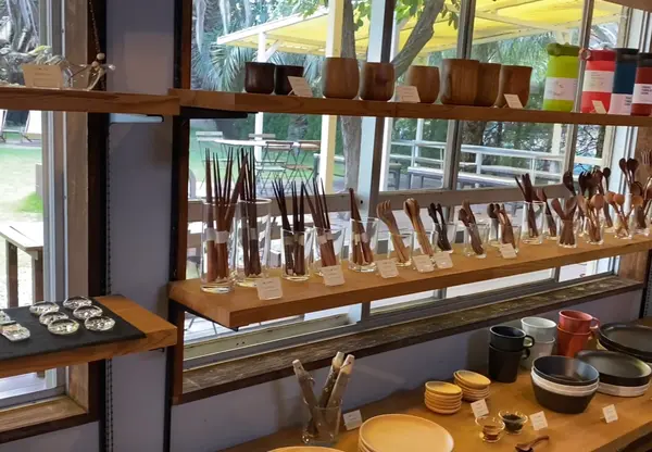 店内　商品