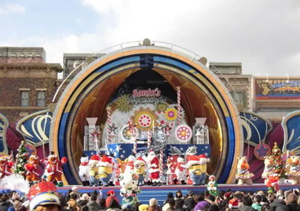 サンタクロースも登場