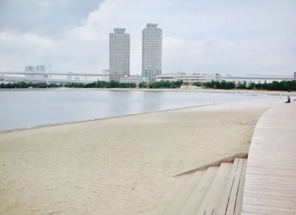 レインボーブリッジ浜辺