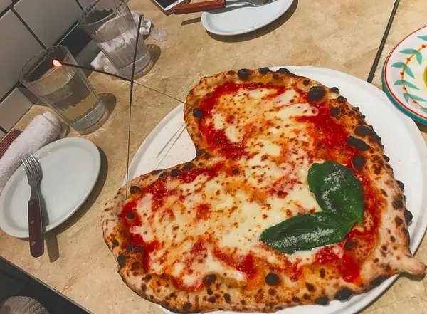 ハート型のバースデーピザ🍕❤️