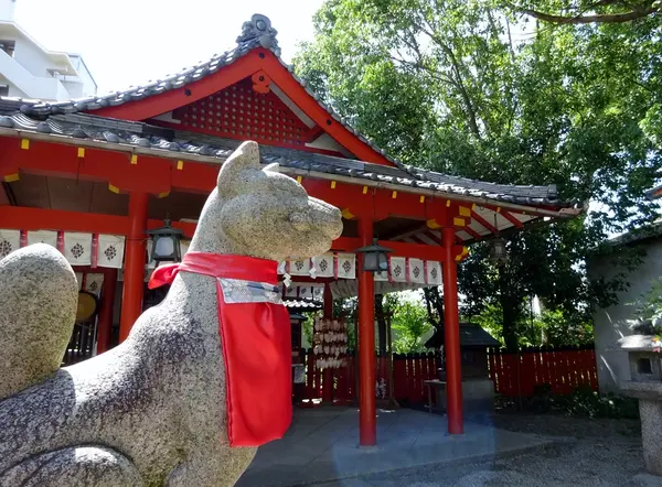 狐さんが笑ってる…？