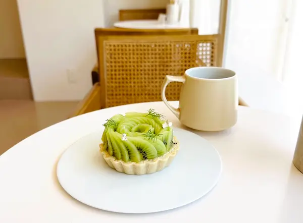 タルト「KIWI」/コーヒー