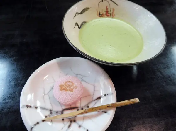 お抹茶とお菓子