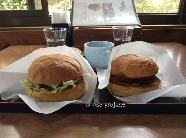 あか牛バーガー