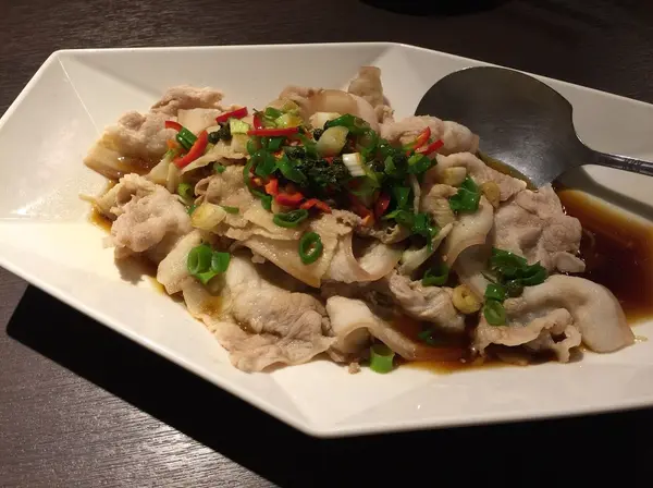山椒ソースの豚肉