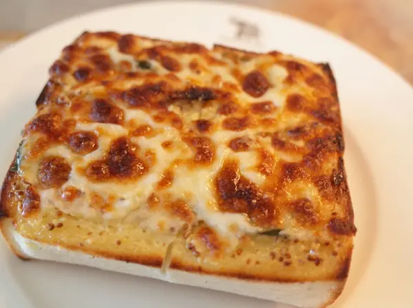 チーズトースト