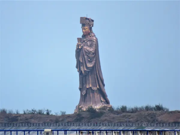 重光媽祖銅像