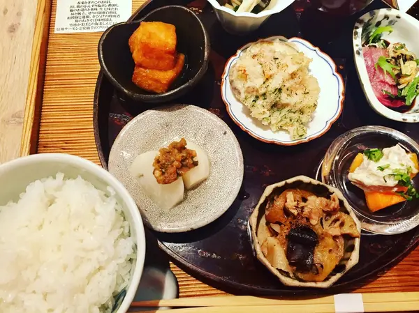 旬の小鉢は「日替わり」