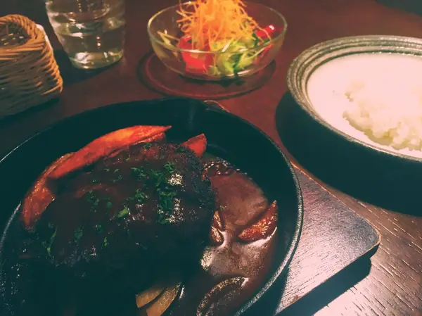 煮込みハンバーグ！
