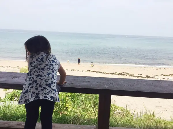 待ち時間は海を見ながら♡