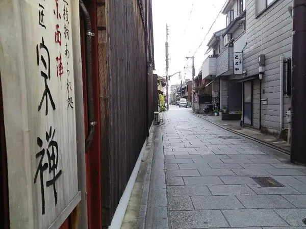 石畳をゆっくり歩くのがオススメ