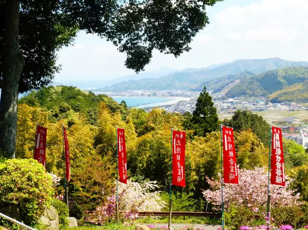 境内からの眺め