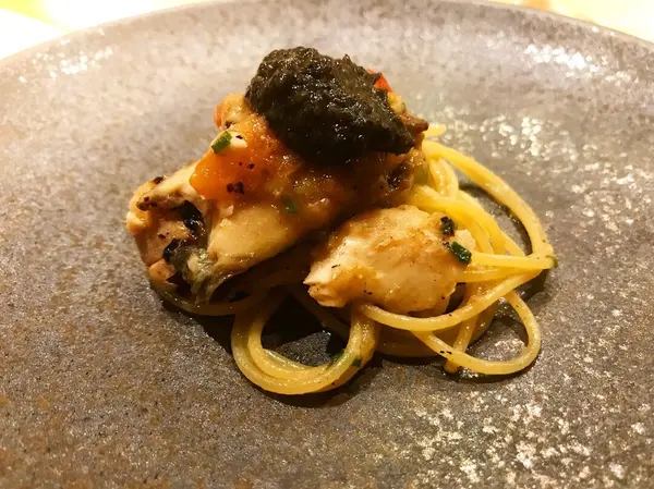 白身魚とナスペーストのパスタ。