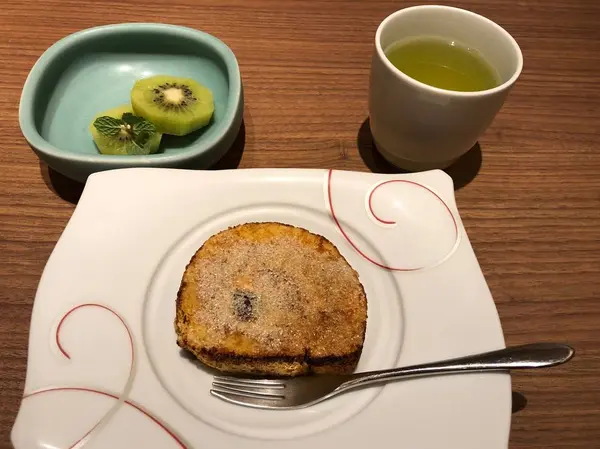 和三盆のロールケーキ