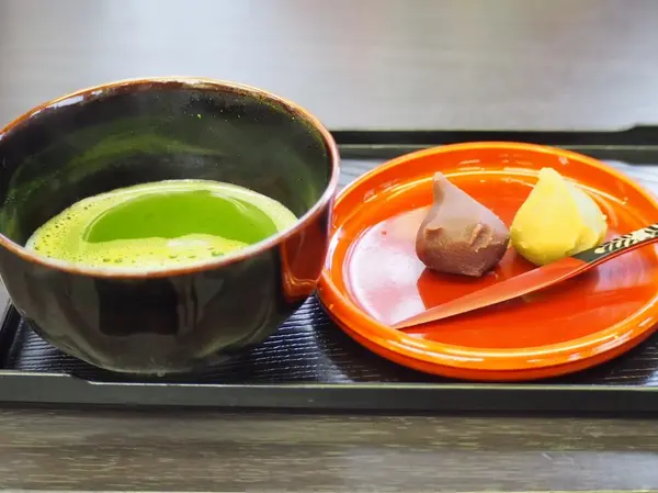お抹茶と和菓子