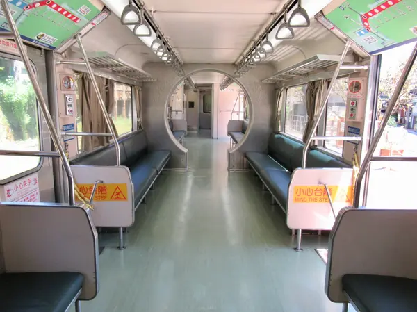 ローカル列車