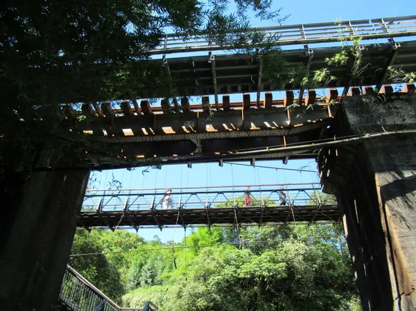 觀瀑吊橋