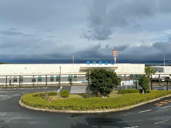 屋久島空港に到着