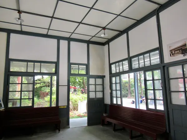 駅舎