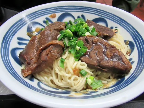 牛肉拌麺