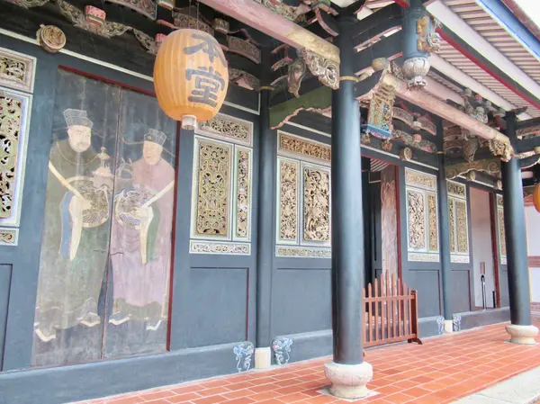 霧峰林家宮保第園区　第一進