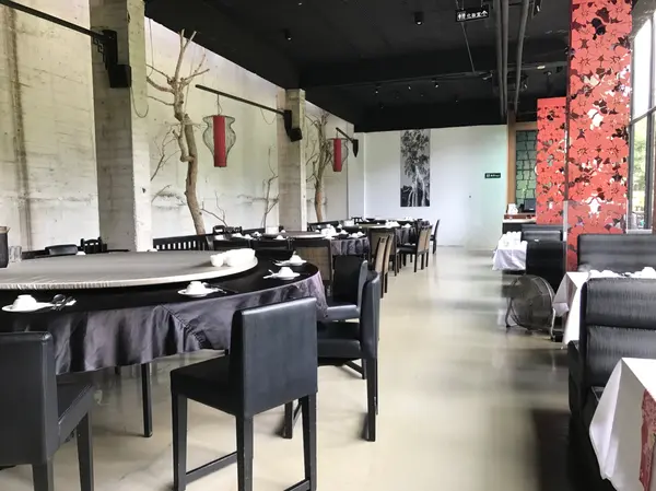 新月梧桐三義店